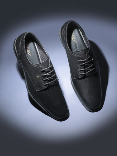 Black Pants Brown Shoes: A Style Guide to Elevate Your Wardrobe | IsuiT