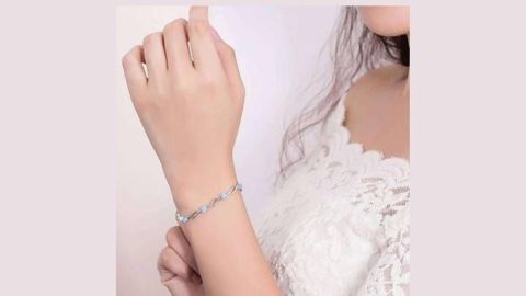 Floky Alloy Gold-plated Bracelet - Image 8