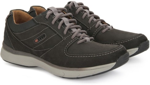 clarks driving shoes mens