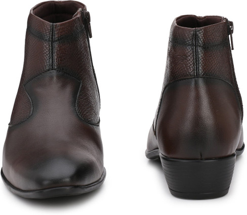 chelsea boots flipkart