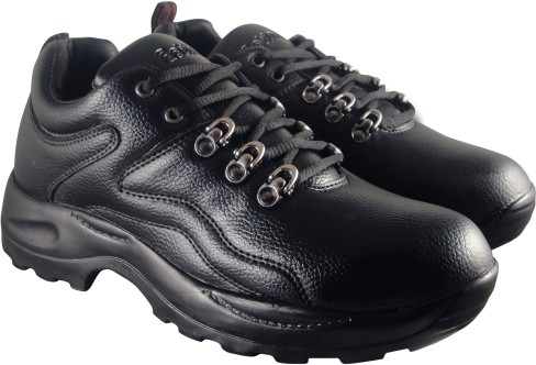 action trekking shoes price