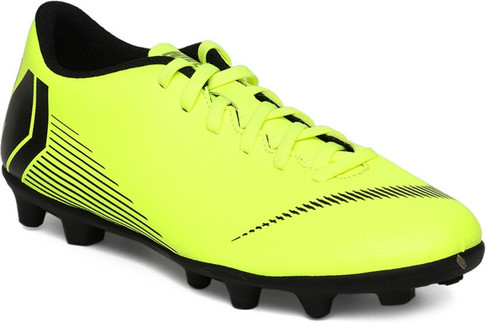 nike football shoes flipkart