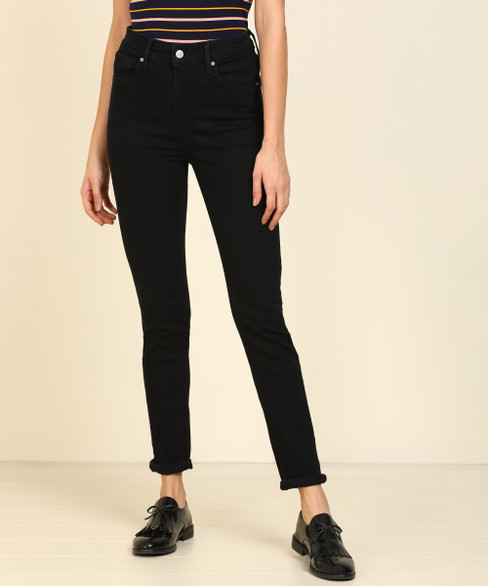 levi women's black jeans