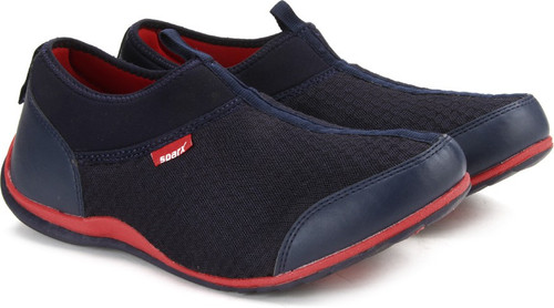 sparx walking shoes for men