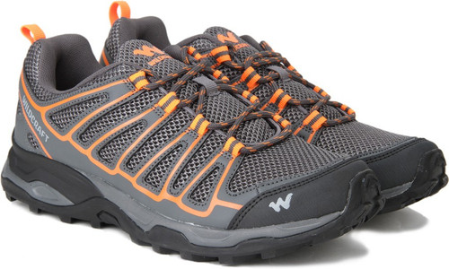 wildcraft hiking shoes