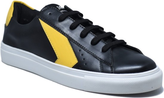 doc martin shoes flipkart