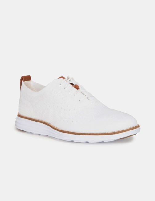 flipkart offers white shoes