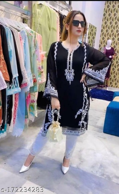 Stylish Kurtis & Tops in New Designs 2022 Online Shopping in Pakistan –  DressyZone.com