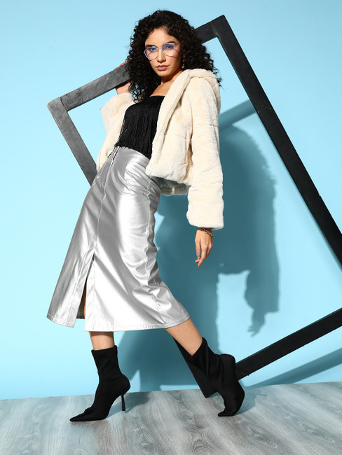 How to combine a silver skirt  Fashionblog Berlin  Autumn Outfit