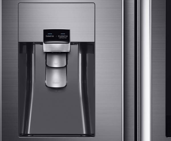 difference between recirculation and extractor cooker hoods