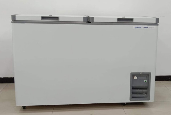 Voltas 320 L Double Door Standard Deep Freezer