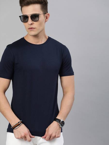 Roadster Solid Men Round Neck Dark Blue T-Shirt