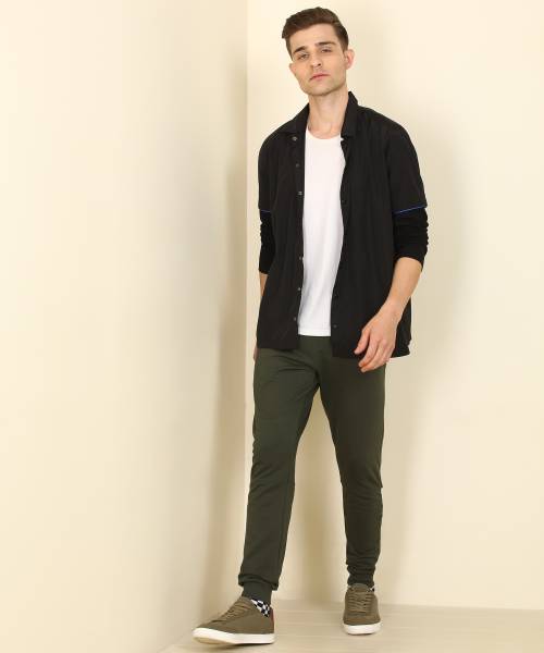 FLYING MACHINE Solid Men Olive Track Pants