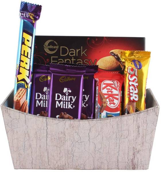 Cadbury Chocolate Loaded Designer Basket For Family, Relatives, Friends | Chocolate Gift Hamper for Birthday, Diwali, Anniversary, Holi, Rakhi, Christ...
