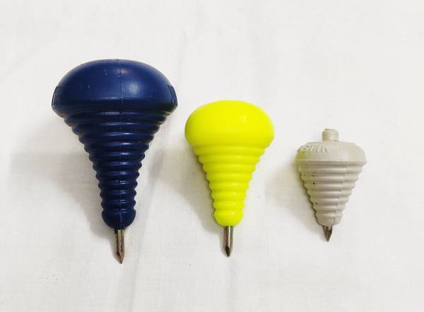 D'Mega Mart 3 Size Games Plastic Spinning Lattu / TOP with Thread (Multicolor)