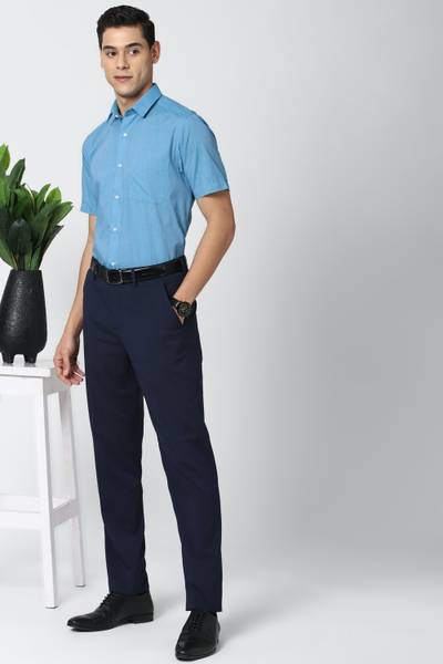 PETER ENGLAND Men Solid Formal Blue Shirt
