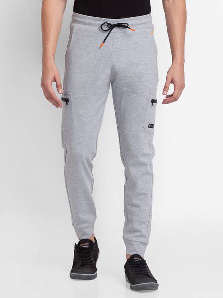 Nike solid men's deals grey track pants
