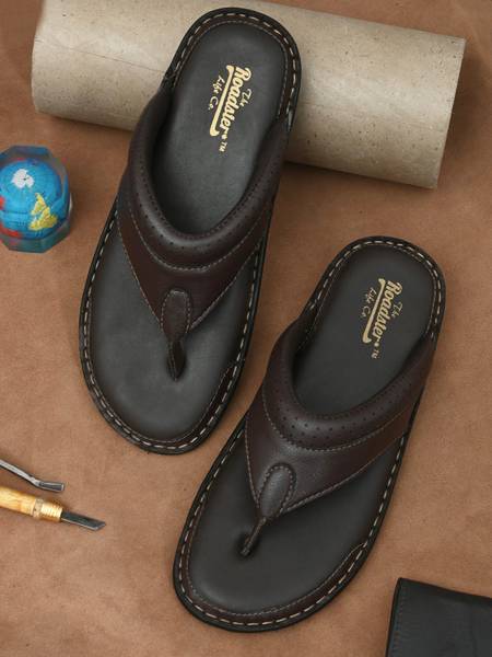 Roadster Men Brown Sandals Price History
