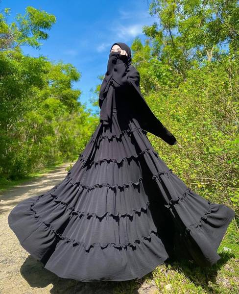 Dreamzone- Stylish 5 Frill Burqa Latest New Pattern Abaya Burkha Trendy Elegant Nakab Polyester Self Design Burqa With Hijab