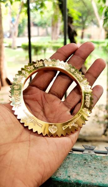 Maitri Stainless Steel Gold-plated Kada