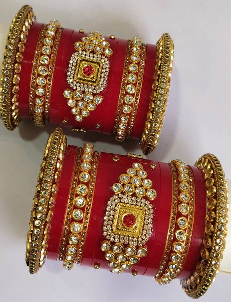 Dulhan kangan palace Alloy Pearl Bangle Set