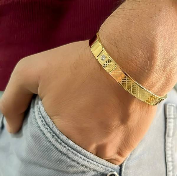 Nikza Exclusive Stainless Steel Gold-plated Bracelet