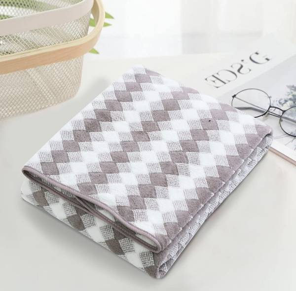 SHIVA Microfiber 400 GSM Bath Towel