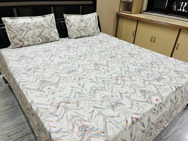 ABC TEXTILE HOUSE Polycotton King Flat 250 TC Printed Bedsheet