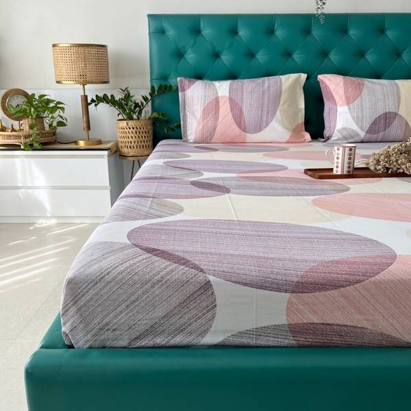 Urban Space 200 TC Cotton King Floral Flat Bedsheet
