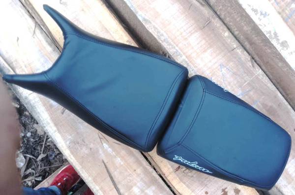 Pulsar 220 seat cover new arrivals