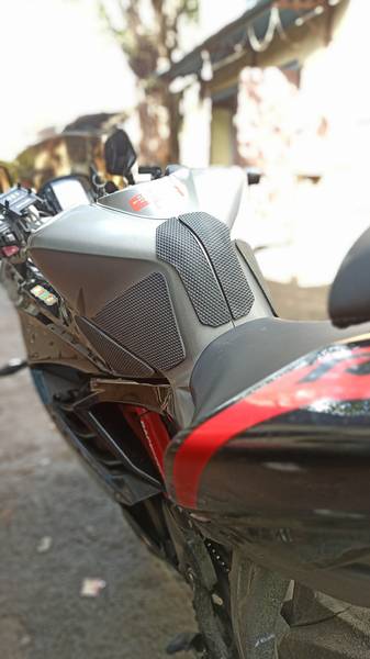 MOTOTRENDZ TANK TRACTION PADS FOR TVS APACHE RR 310 ( TOP + SIDES) Bike Tank Pad