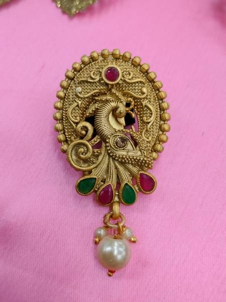 Dupatta brooch hot sale
