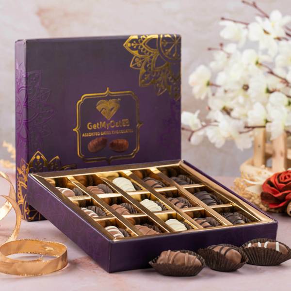 Getmydates Chocolate Dates with Nuts - Premium Arabian Gift Box for any Occasion Bars