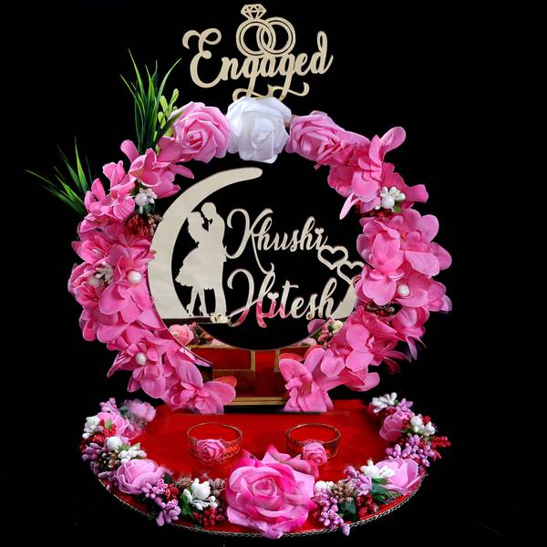 THE BRIDE MADE Engagement ring platter (10x10x10) inch Wood Decorative Platter