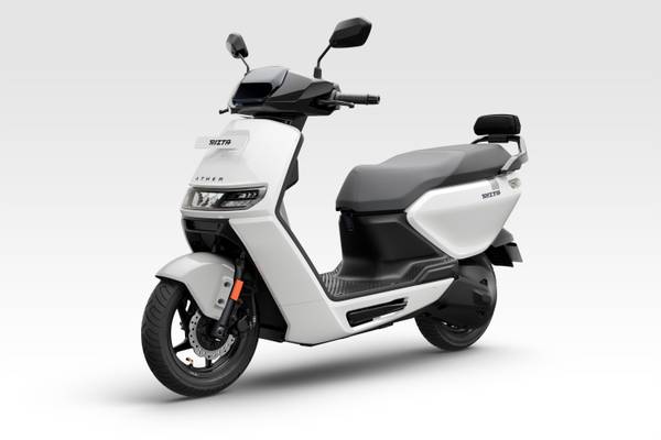 Ather Rizta S 2.9 kWh Battery Booking for Ex-Showroom Price (with Portable Charger, Siachen White Mono)