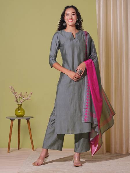 Gosriki Women Kurta Pant Dupatta Set