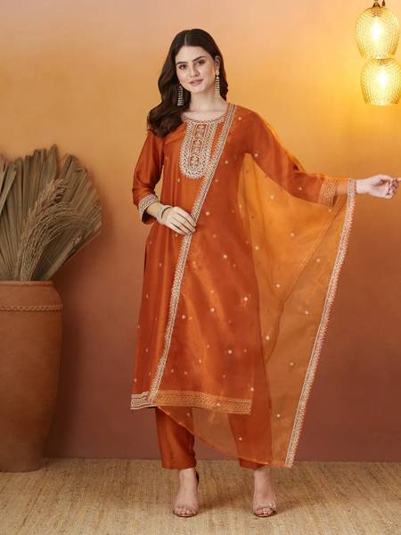 Colors of Earth Women Kurta Pant Dupatta Set