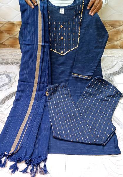Queens Emporium Women Kurta Pant Dupatta Set