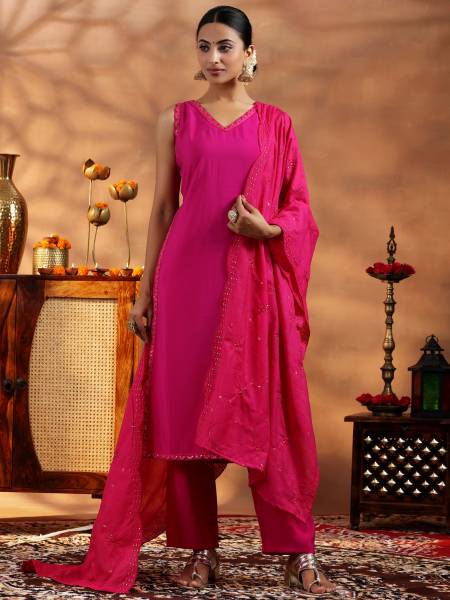 LIBAS Women Kurta Dupatta Set