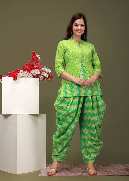 Gujari Women Kurta Dhoti Pant Ethnic Jacket Set