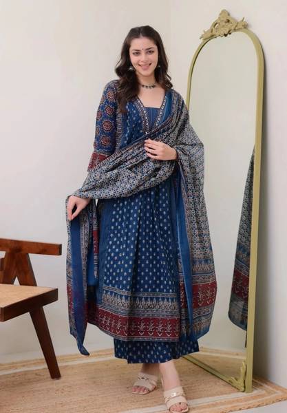 Nermosa Women Kurta Palazzo Dupatta Set