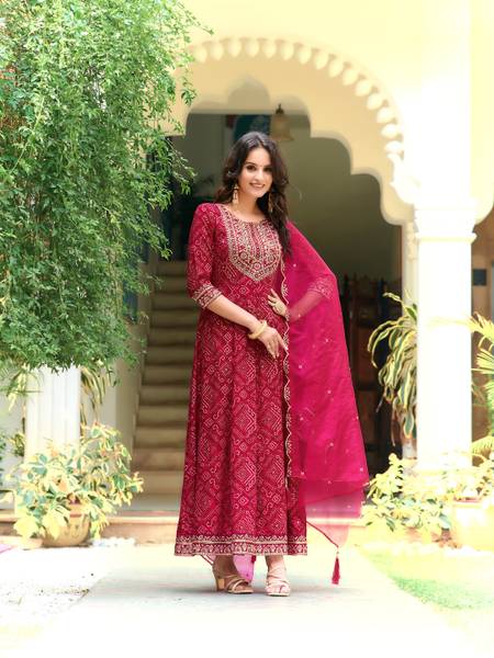 berrylicious Women Kurta Pant Dupatta Set