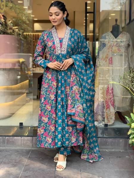 Klosia Women Kurta Pant Dupatta Set