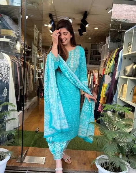 shoecom Women Kurta Dhoti Pant Dupatta Set