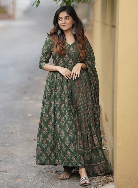 Klosia Women Kurta Pant Dupatta Set