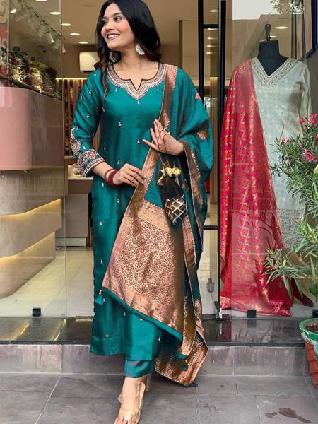 BLACK SCISSOR Women Kurta Pant Dupatta Set