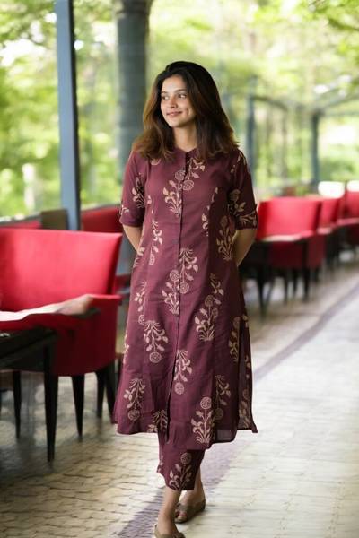 Kharoliya Women Kurta Palazzo Set