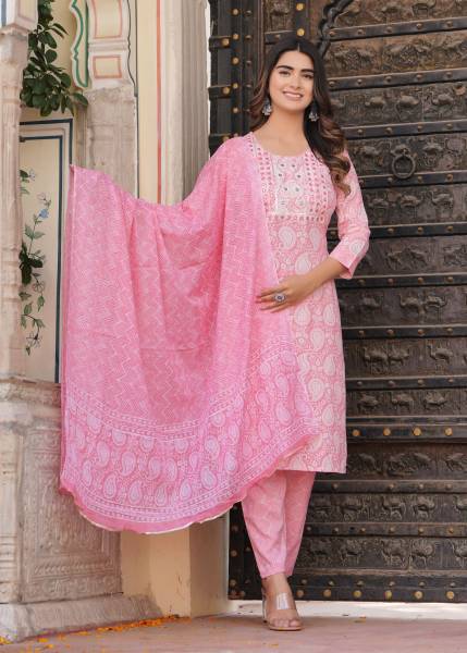 cuteshe Women Kurta Pant Dupatta Set