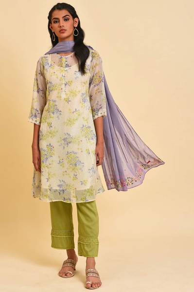 W Women Kurta Pant Dupatta Set