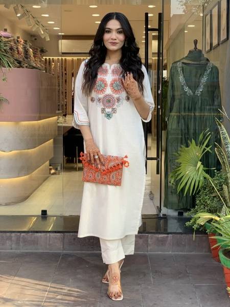 ELEPANTS Women Kurti Pyjama Set